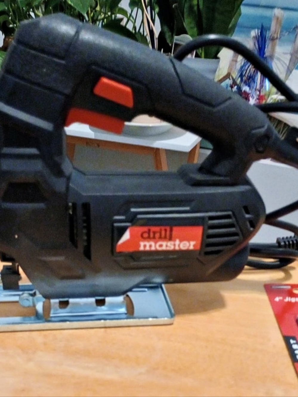 drill master 120V Variable Speed Jigsaw Black & Red